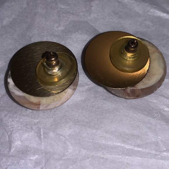 Marble earrings with gold backing that is moveable - Picture 3 of 3